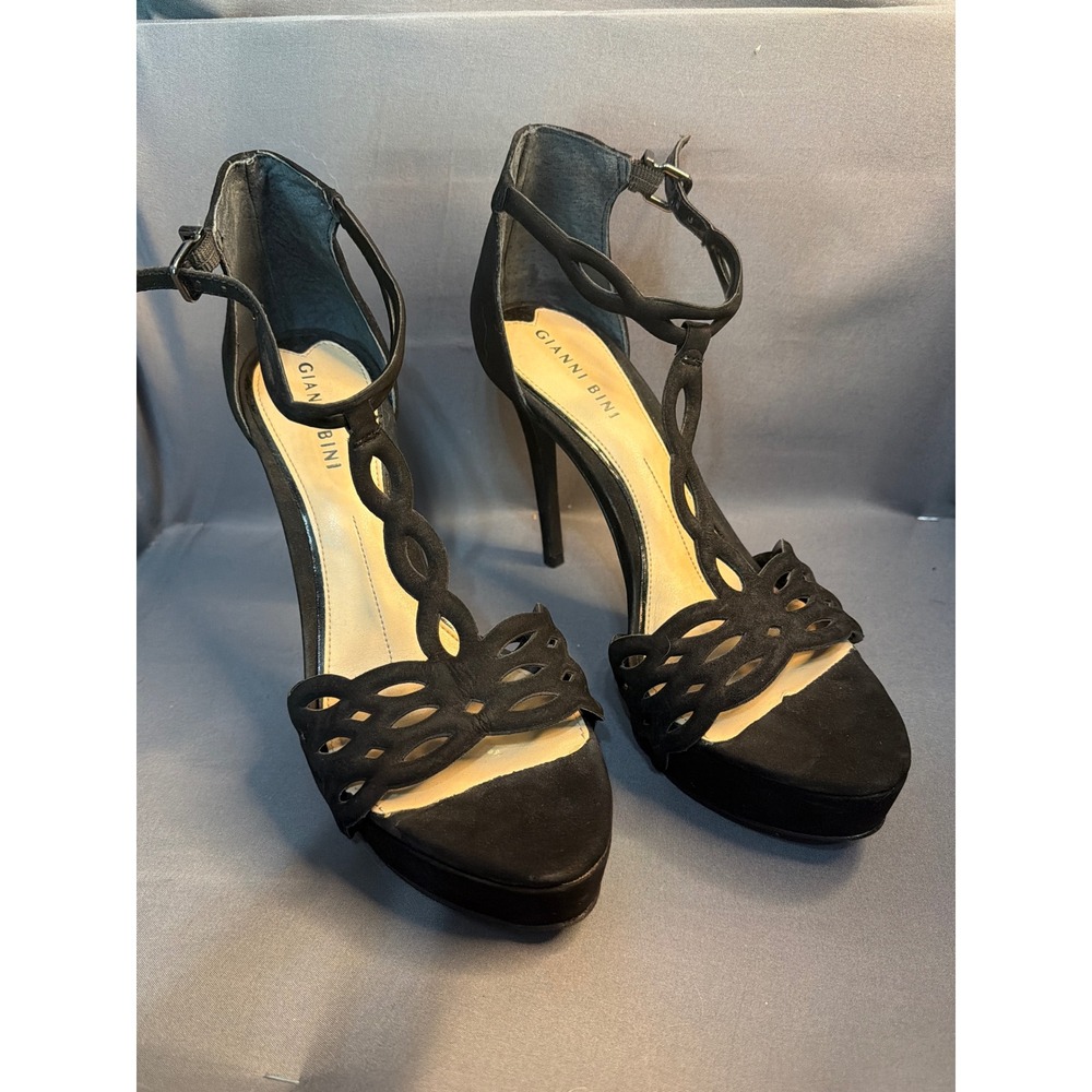 Gianni Bini Black Suede T-Strap Platform Sandals Laser Cut Heels Womens 8M